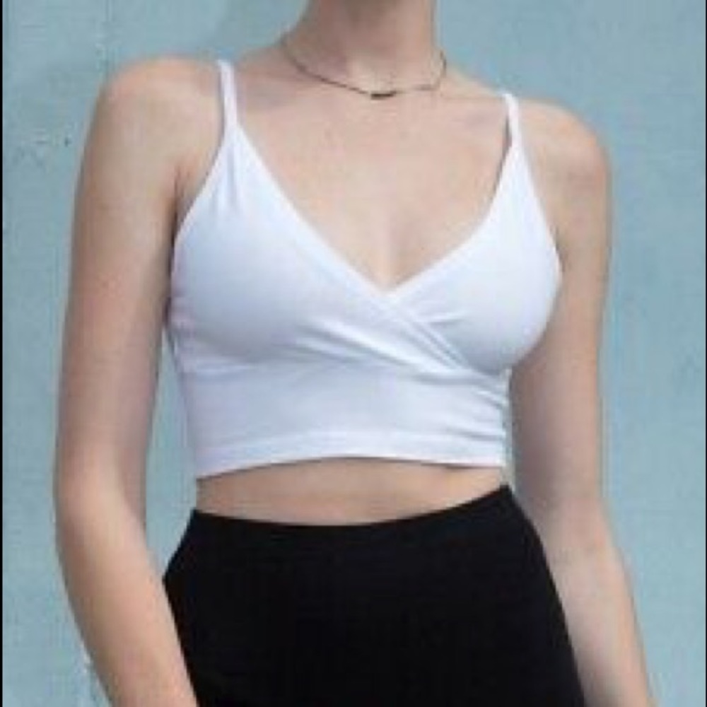 BRANDY MELVILLE criss cross crop top